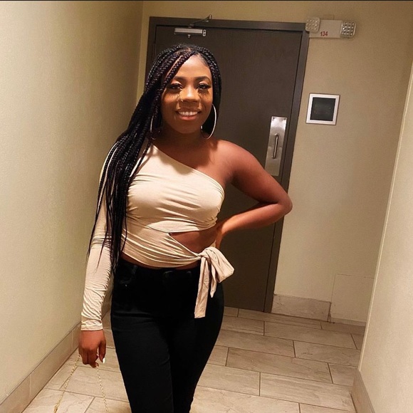 Fashion nova: heart holder one shoulder top- coco - Picture 3 of 4